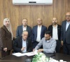 بتوجيهات الرئيس وتحت رعاية دائرة شؤون اللاجئين.. اللجنة الشعبية لمخيم الفارعة توقّع عقدًا للبدء بتنفيذ مشروع لتطوير البنية التحتية