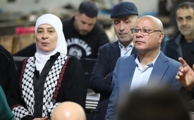 أبو هولي: المخيمات الفلسطينية تمثل الجوهر السياسي والوطني لقضية اللاجئين، التي لا يمكن للاحتلال طمسها