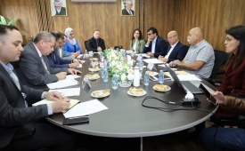 دائرة شؤون اللاجئين تعقد الاجتماع الأول للجنة التوجيهية لمشروع التدخلات الاستراتيجية لتحسين خدمات المياه والصرف الصحي في المخيمات الفلسطينية