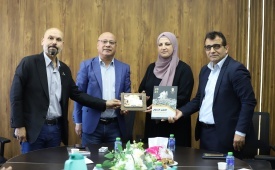 دائرة شؤون اللاجئين تكرّم الباحثتين د. رويدة أحمد وأ. رئام بدو وتؤكد أهمية توثيق الرواية الفلسطينية وصون ذاكرة المخيمات