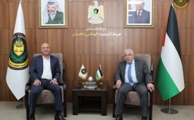 أبو هولي واللواء أنور رجب : تعزيز الوعي الوطني وحماية الرواية الفلسطينية في صدارة العمل المشترك
