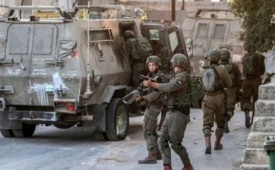 إصابة مواطنين جراء اعتداء الاحتلال عليهما بالضرب في مخيم العين غرب نابلس  