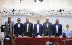تحت رعاية الرئيس محمود عباس.. شؤون اللاجئين تضع حجر الأساس لخزان مياه في مخيم الفوار وتتفقد أوضاع مخيمات جنوب الضفة الغربية