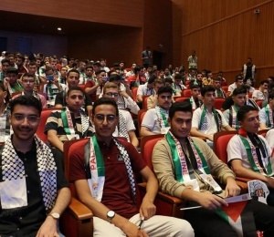دائرة شؤون اللاجئين تكرم 770 طالب وطالبة لمن حصلوا على معدل 97.4% في الثانوية العامة في قطاع غزة &ndash; 8/9/2022