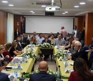 د.أبو هولي يُطلع 31 سفيرا وقنصلا في رام الله على الأزمة المالية لوكالة الغوث