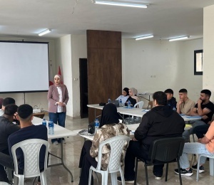 اختتام  تدريبات "البنية غير التحتية" في مخيمي الأمعري والدهيشة