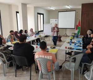 اختتام  تدريبات "البنية غير التحتية" في مخيمي الأمعري والدهيشة