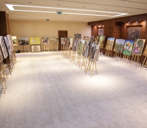 انطلاق فعاليات الذكرى الـ77 للنكبة الفلسطينية بمعرض فني يجسّد الرواية الوطنية والتمسك بحق العودة