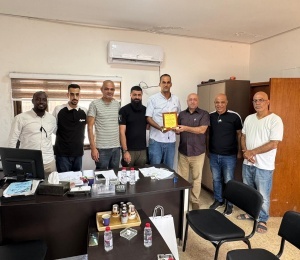 اللجنة الشعبية في مخيم طولكرم تكرّم وزارتي الأشغال العامة والحكم المحلي تقديرًا لجهودهما في خدمة النازحين