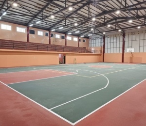 دائرة شؤون اللاجئين تستلم مشروع تأهيل وصيانة الصالة الرياضية في مخيم الفوار الممول من المنحة اليابانية