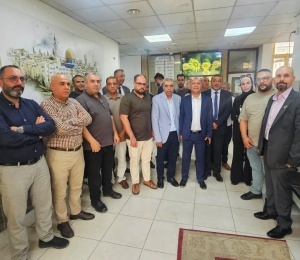 ابو هولي يتفقد مستشفى الأونروا في قلقيلية ويبحث مع المحافظ آليات تطويره والدفاع عن تفويض الوكالة 