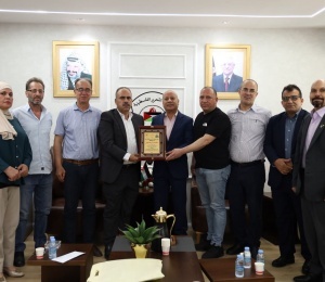 د. أبو هولي يستقبل أمين سر حركة "فتح" ورئيس اللجنة الشعبية في نابلس لبحث أوضاع اللاجئين والعمل التنظيمي