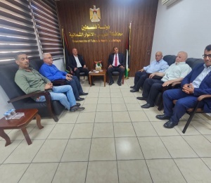 أبو هولي يجري جولة تفقدية في جنين وطوباس ويؤكد: حماية المخيمات وتعزيز صمود اللاجئين أولوية وطنية