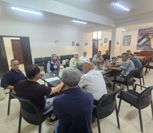 بتوجيهات د. أبو هولي.. دائرة شؤون اللاجئين واللجنة الشعبية في مخيم الدهيشة تستلمان المرحلة الثانية من مشروع المجمع التطويري