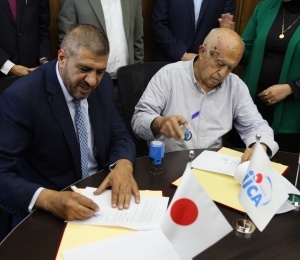 برعاية الرئيس وبتوجيهات رئيس دائرة شؤون اللاجئين.. توقيع عقد مشروع إنشاء خزان مياه في مخيم الفوار
