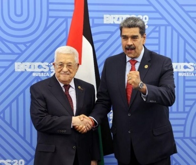 الرئيس يجتمع مع الرئيس الفنزويلي 