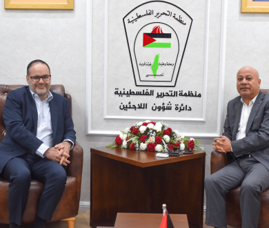 د. أبوهولي يبحث مع مدير شؤون الاونروا في الضفة الغربية التداعيات والاثار المترتبة على قوانين الكنيست ضد الاونروا