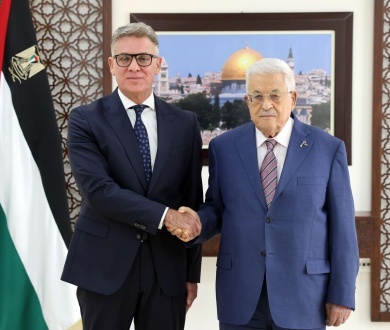 Yahya Al-Shannar sworn in by President Abbas, as Governor of the Monetary Authority