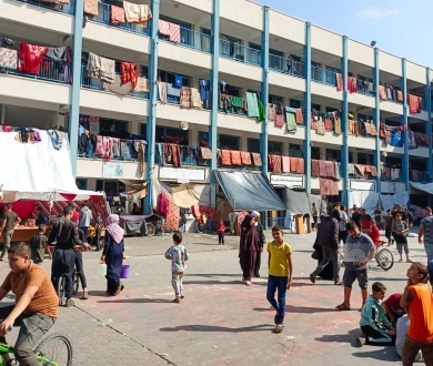 "التربية": 12,329 طالبا استُشهدوا و574 مدرسة وجامعة تعرضت للقصف والتخريب والتدمير منذ بداية العدوان