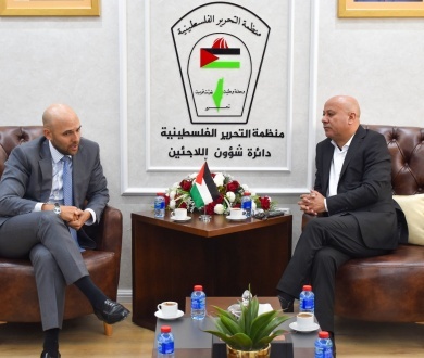 د. أبو هولي يبحث مع القائم بأعمال القنصل الاسباني لويس رودريجز الوضع المالي للأونروا والقوانين الإسرائيلية التي تستهدفها