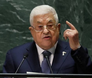 الرئيس يقدم للقمة العربية الطارئة الرؤية الفلسطينية لمواجهة التحديات في المرحلة المقبلة