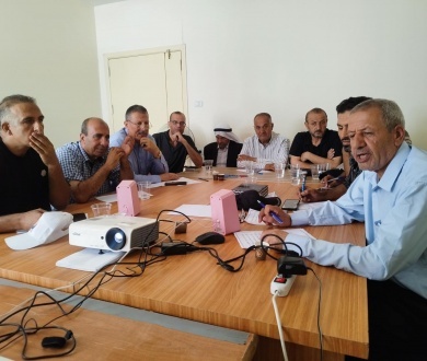 بحضور رؤساء اللجان الشعبية لمخيم جباليا ومخيم الشاطئ: اجتماع عمليات الاونروا مع السيد سام روز