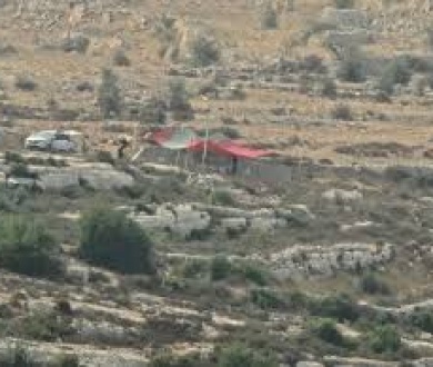 مستعمرون يقيمون بؤرة استعمارية جديدة في عطارة شمال غرب رام الله