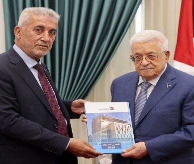 President Abbas meets US senators Van Hollen and Merkley in Ramallah