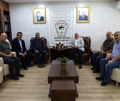 During his meeting with the Popular Committee for Services in Nur Shams Camp at the headquarters of the Department of Refugee Affairs Dr. Abu Holi: Uplifting the reality of Palestinian camps, preserving their identity, and strengthening the resilience of 