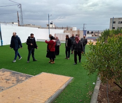 "شؤون اللاجئين" تستلم مشروع تأهيل وصيانة حديقة الاستقلال في مخيم عين السلطان