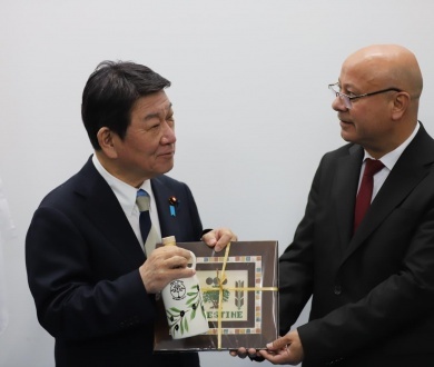 Abu Holi Receives Japanese Foreign Minister at Jalazone Camp to Review Japanese-Funded Projects