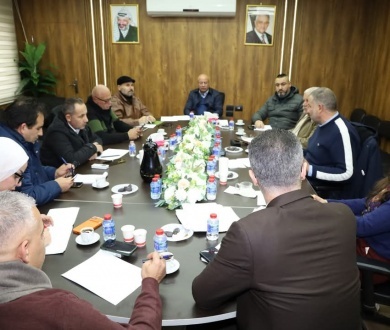 شؤون اللاجئين بالمنظمة تترأس الاجتماع الأول للجنة العليا لمتابعة نزاع العمل بين إدارة الاونروا واتحادات العاملين