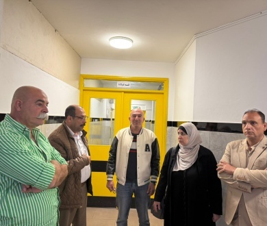شؤون اللاجئين بالمنظمة تتفقد مشفى قلقيلية "الأونروا" وتبحث مع المحافظ واللجنة الشعبية تداعيات قرار الاونروا بإغلاق قسمي الباطني والولادة في المشفى