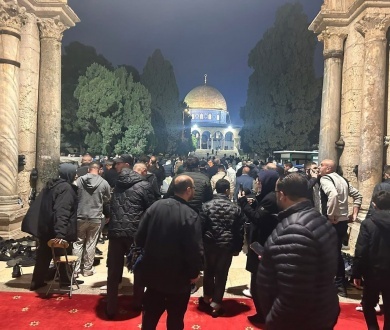 رغم إجراءات الاحتلال المشددة: 3000 مصل يؤدون صلاة الفجر في "الأقصى" بعد 40 يوما من إغلاقه