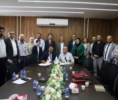 برعاية الرئيس وبتوجيهات رئيس دائرة شؤون اللاجئين.. توقيع عقد مشروع إنشاء خزان مياه في مخيم الفوار