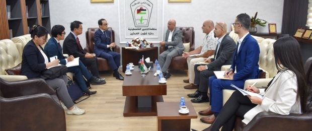 "شؤون اللاجئين" تبحث مع وفد ياباني تبعات مشاريع الكنيسيت الإسرائيلي ضد الاونروا