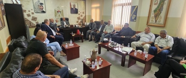 أبو هولي يلتقي رؤساء اللجان الشعبية وحركة فتح في طولكرم.