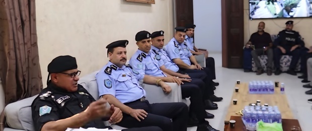 قائد شرطة نابلس يزور اللجنة الشعبية لخدمات مخيم عسكر القديم