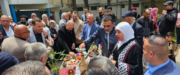 "شؤون اللاجئين بالمنظمة" واللجنة الشعبية لمخيم قلنديا تختتم مبادرة "يوم قلنديا للتراث والمذاق الفلسطيني"