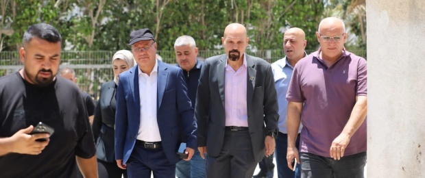 تفقد مخيمي طولكرم ونور شمس.. أبو هولي: حماية المخيمات وتمكين "الأونروا" من عملها أولوية وطنية حتى تنفيذ القرار 194