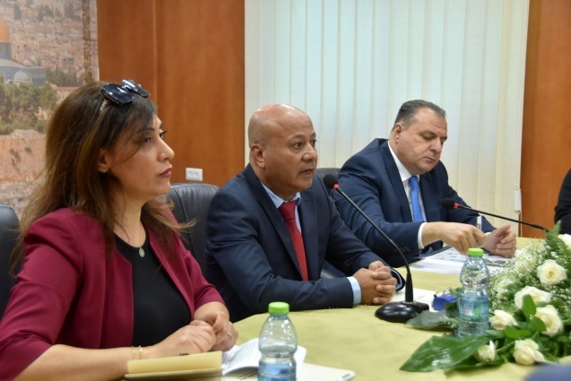 د.أبو هولي يُطلع 31 سفيرا وقنصلا في رام الله على الأزمة المالية لوكالة الغوث