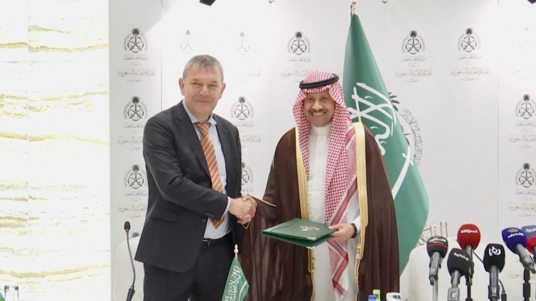  السعودية تتبرع للأونروا لدعم لاجئي فلسطين