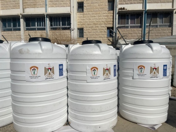 دائرة شؤون اللاجئين تواصل تنفيذ المنحة المالية المقدمة من برنامج الأمم المتحدة الإنمائي (UNDP) لدعم اللاجئين الفلسطينيين