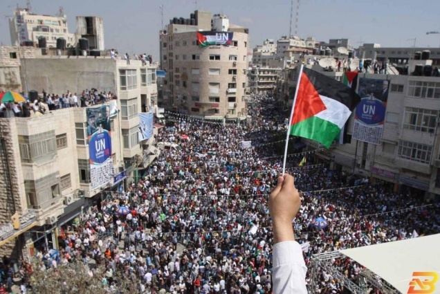 "الإحصاء": عدد سكان دولة فلسطين عشية العام الجديد 5.5 مليون فلسطيني