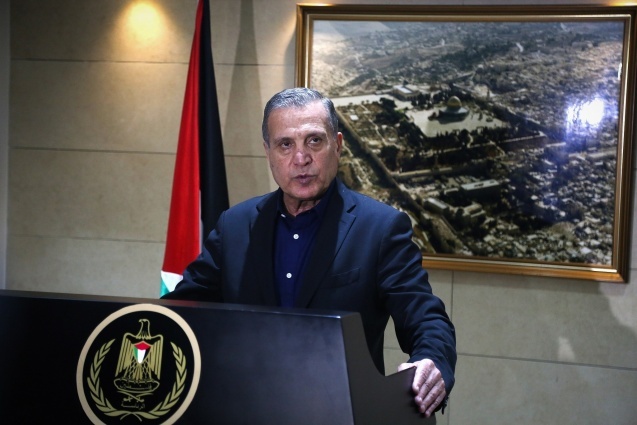 أبو ردينة: القيادة سعت منذ اليوم الأول لبدء العدوان على قطاع غزة لوقفه وتجنيب شعبنا ويلات القتل والتدمير والتهجير