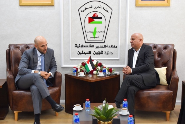 د. أبو هولي يبحث مع القائم بأعمال القنصل الاسباني لويس رودريجز الوضع المالي للأونروا والقوانين الإسرائيلية التي تستهدفها