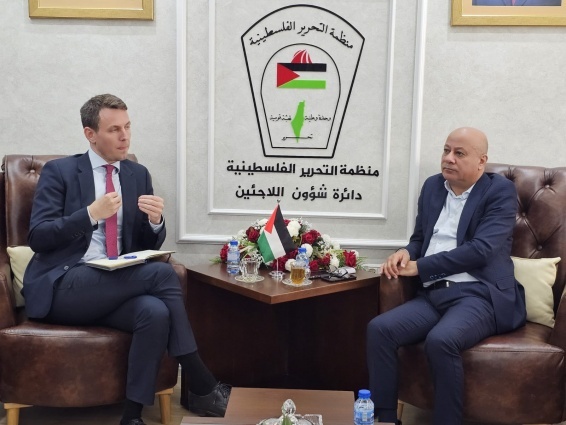 د. ابو هولي يبحث مع السفير الدنماركي لدى فلسطين التحديات المالية والسياسية والتشغيلية التي تواجهها الأونروا والقوانين الاسرائيلية التي تستهدفها