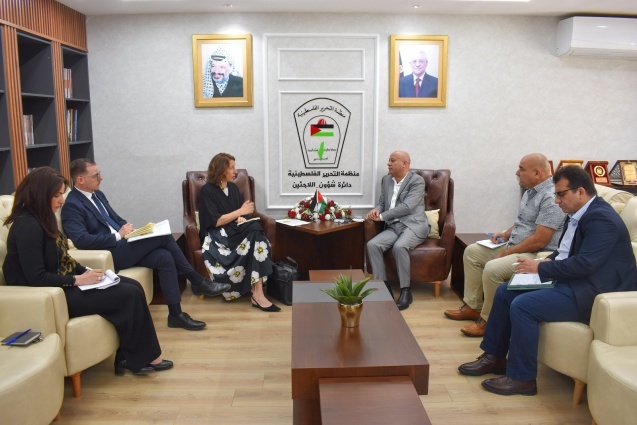 أبو هولي يبحث مع المبعوثة الألمانية للقضايا الإنسانية آليات دعم الأونروا وتمكينها