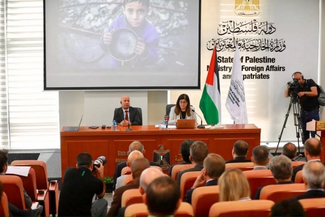 الخارجية وشؤون اللاجئين تعقدان جلسة خاصة لأعضاء السلك الدبلوماسي المعتمد لدى دولة فلسطين بمناسبة الذكرى 77 للنكبة