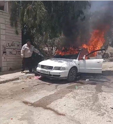 مستعمرون يحرقون مركبات ويهاجمون منازل في قريوت جنوب نابلس